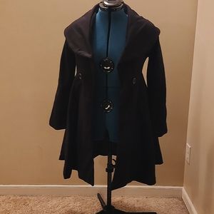 So sharp, black fall swing coat